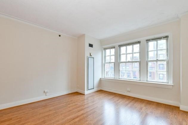 1 bed, 1 bath apartment for rent at 534 Beacon Unit 301, Back Bay — photo 3 of 8