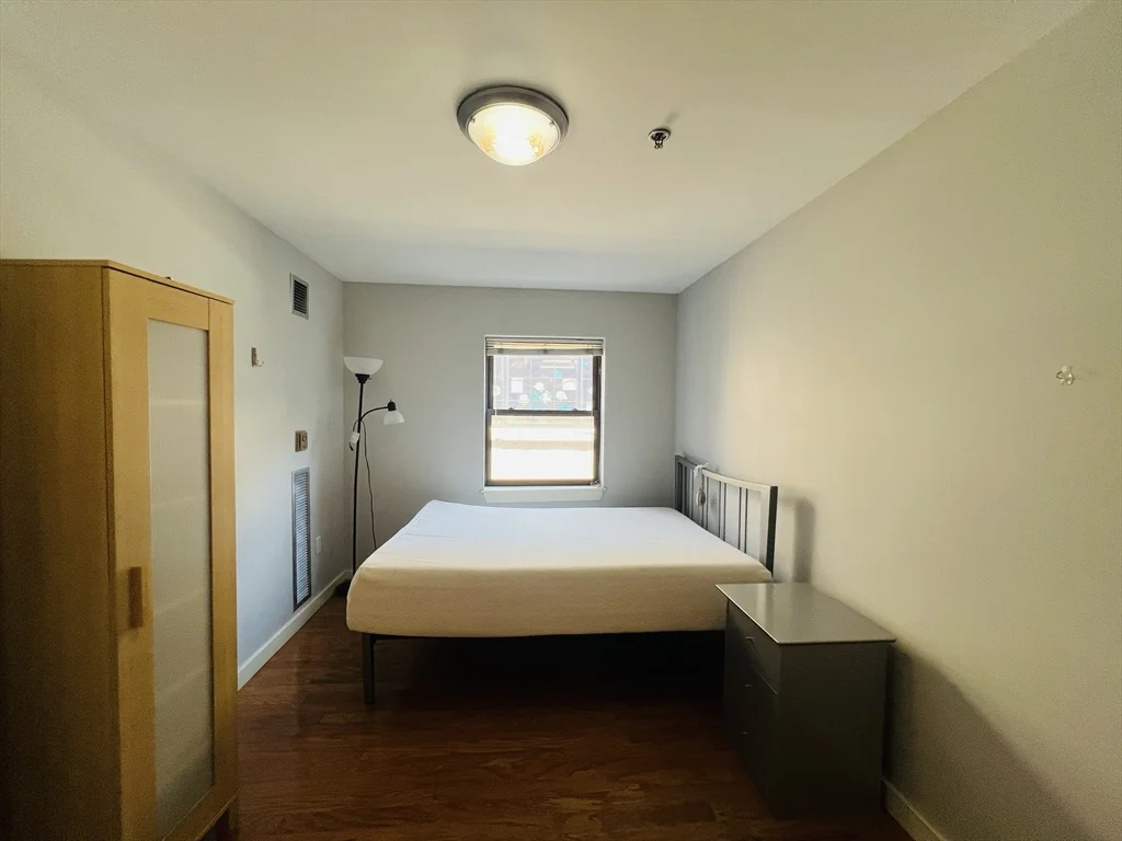 2 bed, 2 bath apartment for rent at 534 Commonwealth Ave Unit A3, Fenway — photo 6 of 10
