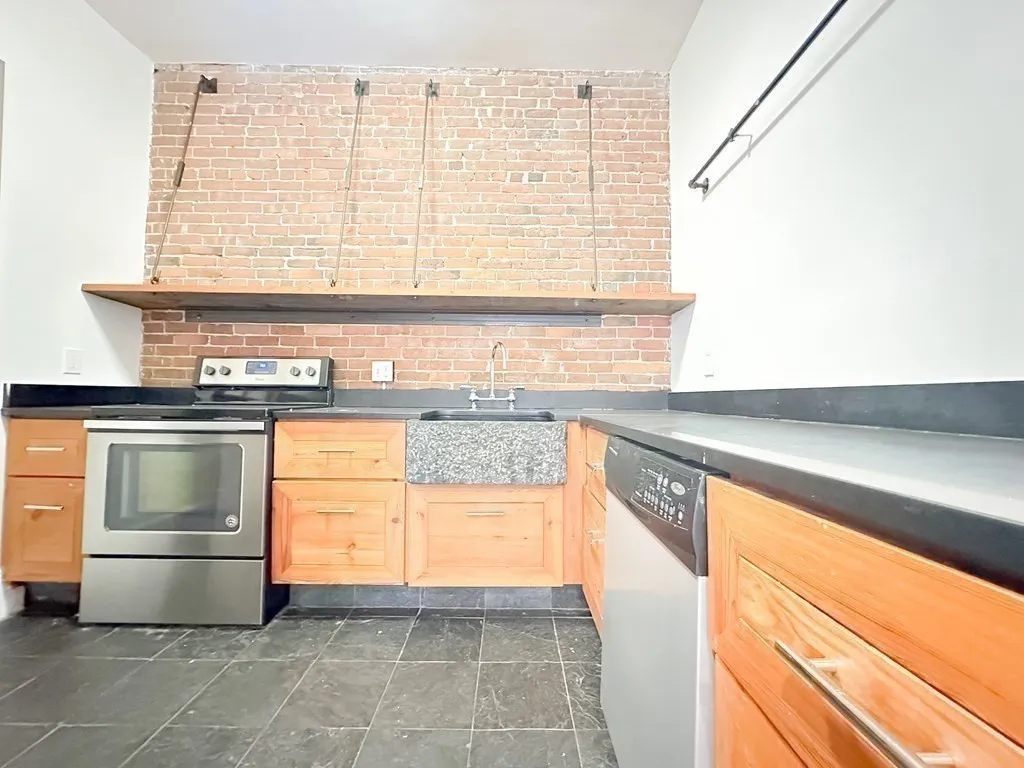 1 bed, 1 bath apartment for rent at 534 Massachusetts Ave Unit 1, South End — photo 5 of 14