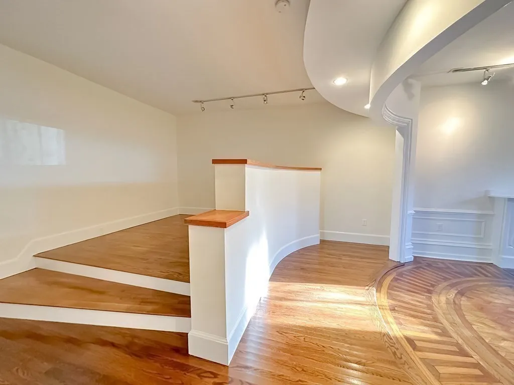 1 bed, 1 bath apartment for rent at 534 Massachusetts Ave Unit 1, South End — photo 9 of 14