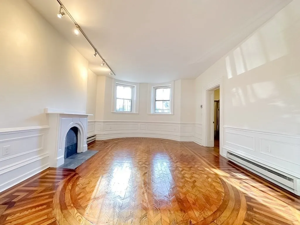 1 bed, 1 bath apartment for rent at 534 Massachusetts Ave Unit 1, South End