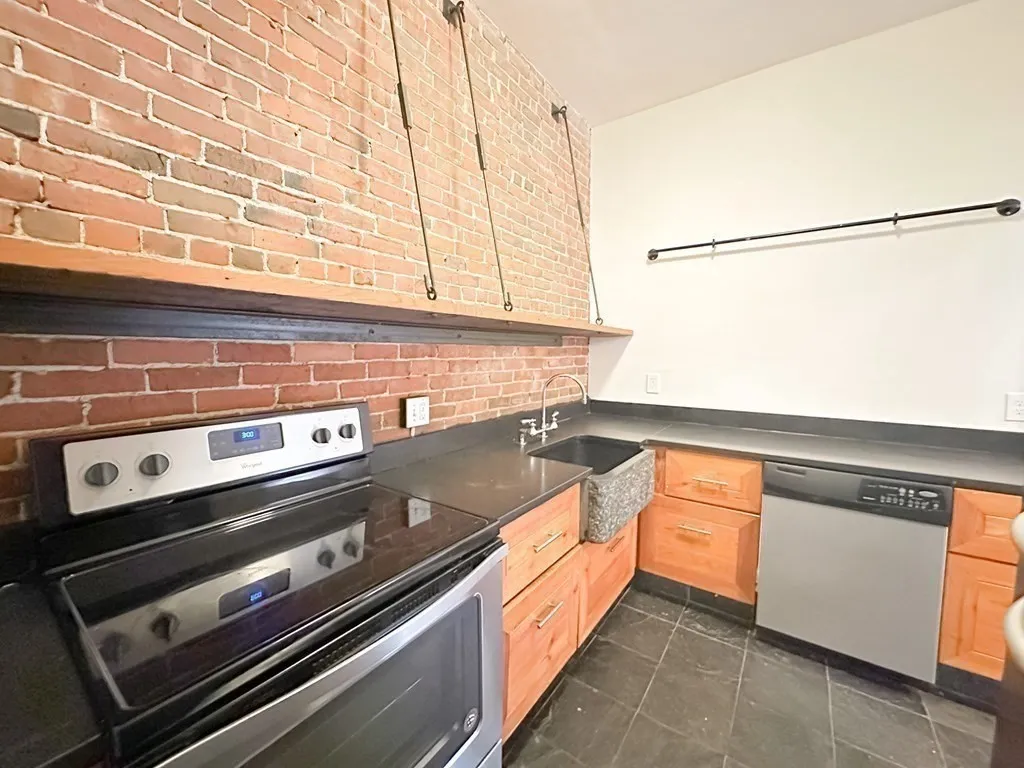 1 bed, 1 bath apartment for rent at 534 Massachusetts Ave Unit 1, South End — photo 7 of 14