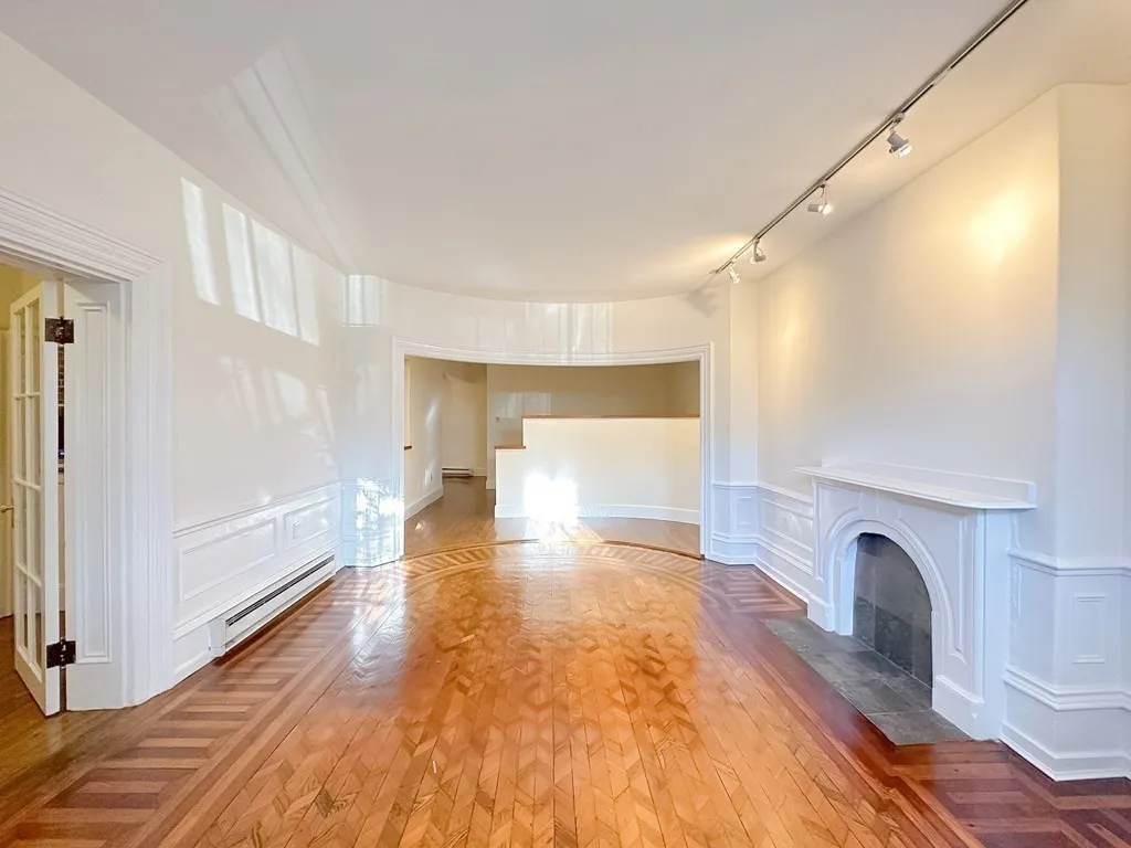 1 bed, 1 bath apartment for rent at 534 Massachusetts Ave Unit 1, South End — photo 4 of 14
