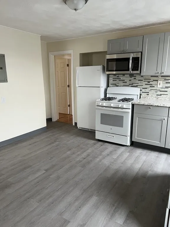 4 bed, 1 bath apartment for rent at 534 Revere St Unit 2, Revere — photo 1 of 7