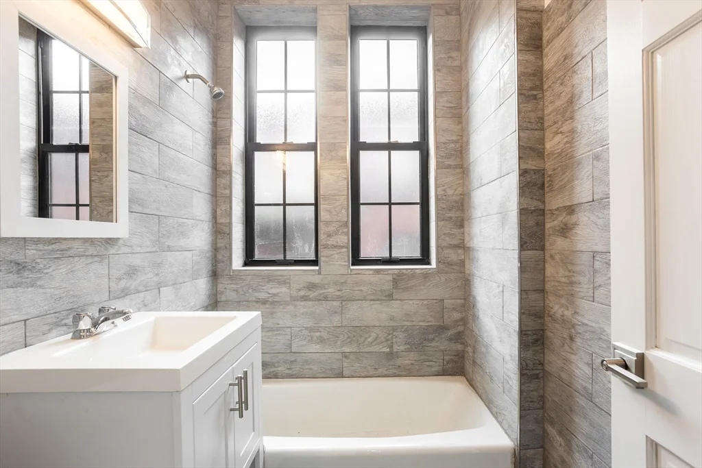 2 bed, 1 bath apartment for rent at 534 Tremont St Unit 3, South End — photo 14 of 19