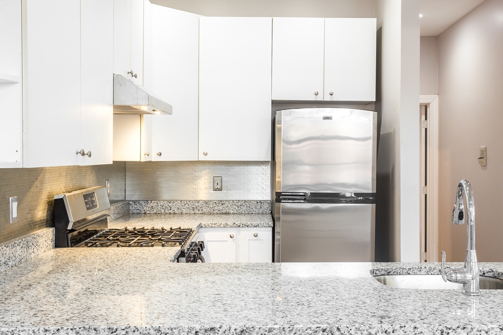 2 bed, 1 bath apartment for rent at 534 Tremont St Unit 6, South End — photo 3 of 19