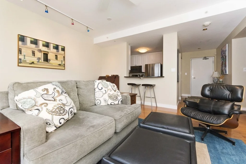 1 bed, 1 bath apartment for rent at 535 Harrison Ave Unit A601, South End — photo 6 of 14
