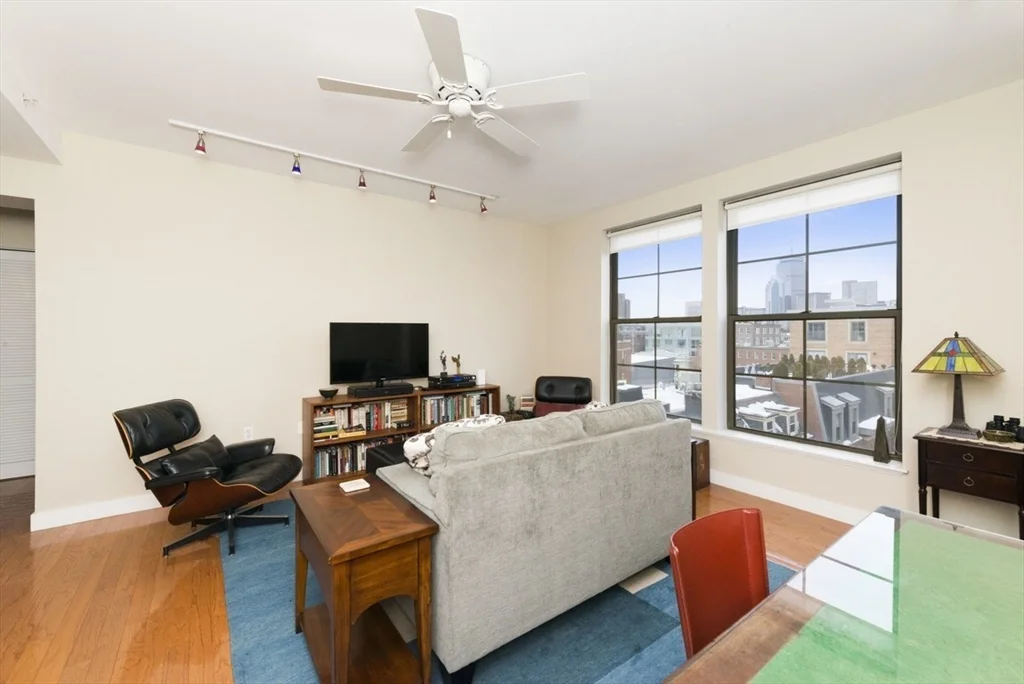 1 bed, 1 bath apartment for rent at 535 Harrison Ave Unit A601, South End — photo 3 of 14