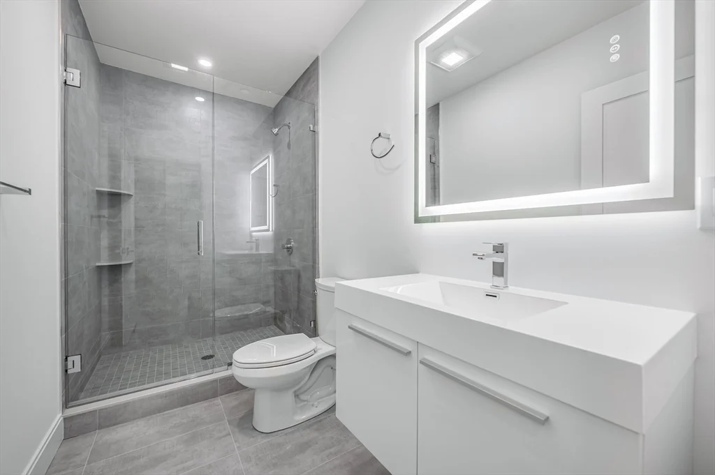 2 bed, 2 bath apartment for rent at 536 Broadway Unit 203, Everett — photo 12 of 19