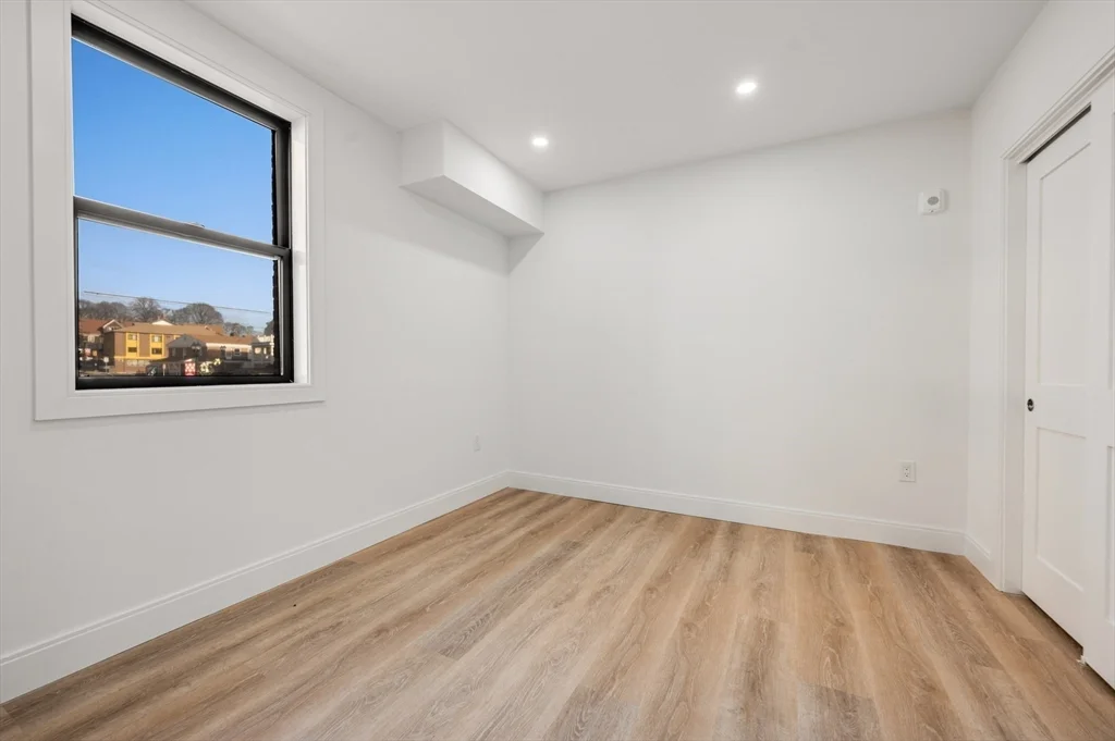 2 bed, 2 bath apartment for rent at 536 Broadway Unit 203, Everett — photo 8 of 19