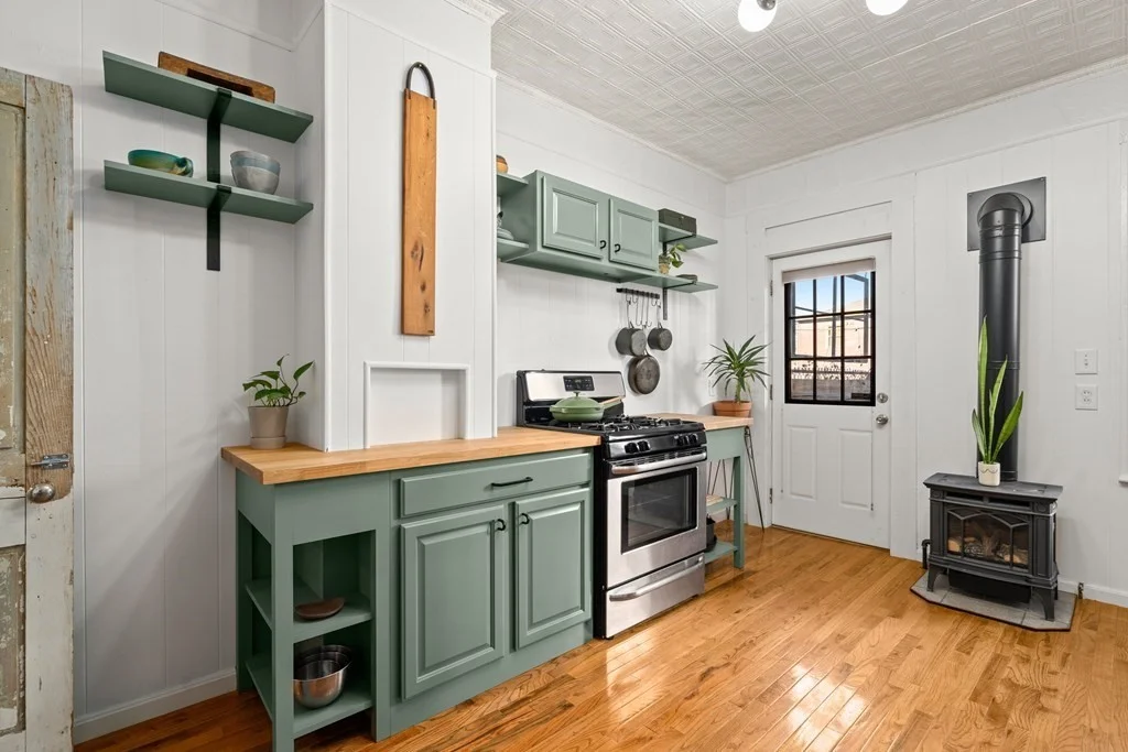 1 bed, 1 bath apartment for rent at 536 E 3rd St Unit 1, South Boston — photo 3 of 15