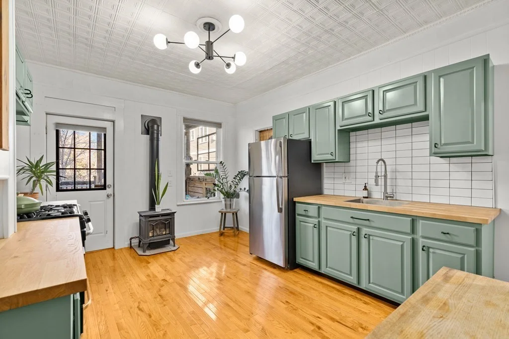 1 bed, 1 bath apartment for rent at 536 E 3rd St Unit 1, South Boston — photo 2 of 15