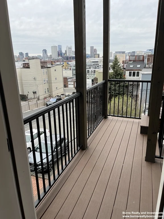 4 bed, 1 bath apartment for rent at 536 E Broadway Unit 1, South Boston — photo 6 of 20