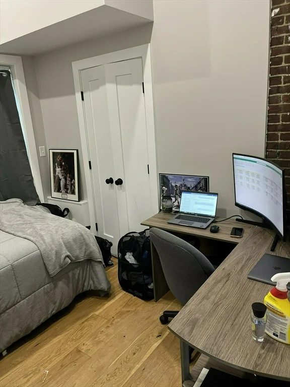 4 bed, 1 bath apartment for rent at 536 E Broadway Unit 1, South Boston — photo 12 of 20