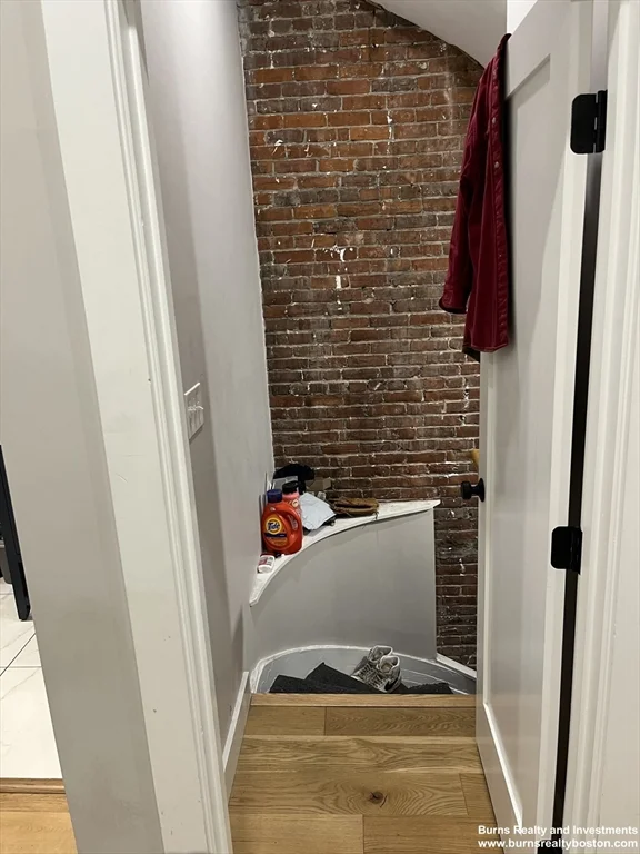 4 bed, 1 bath apartment for rent at 536 E Broadway Unit 1, South Boston — photo 18 of 20