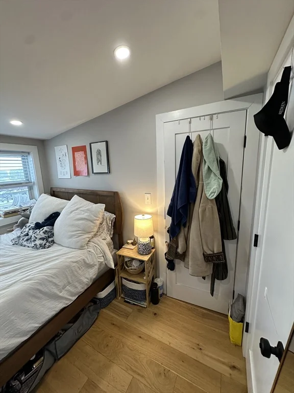 5 bed, 2 bath apartment for rent at 536 E Broadway Unit 3, South Boston — photo 12 of 23