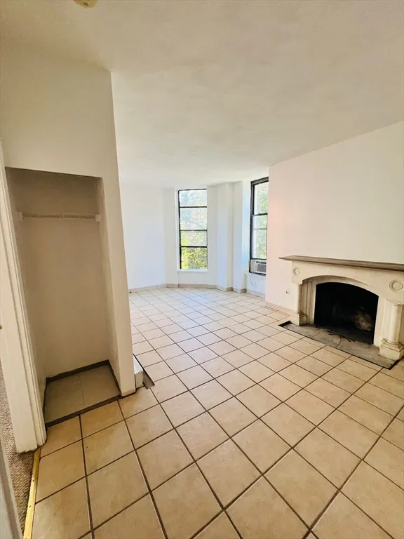 1 bed, 1 bath apartment for rent at 537 Columbus Ave Unit 2R, South End — photo 6 of 10