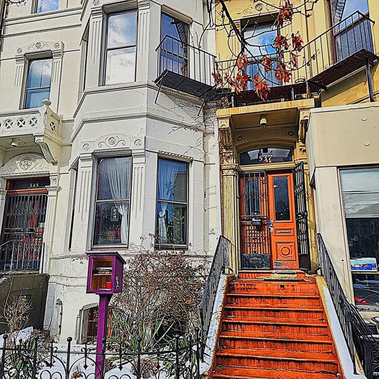 1 bed, 1 bath apartment for rent at 537 Columbus Ave Unit 2R, South End
