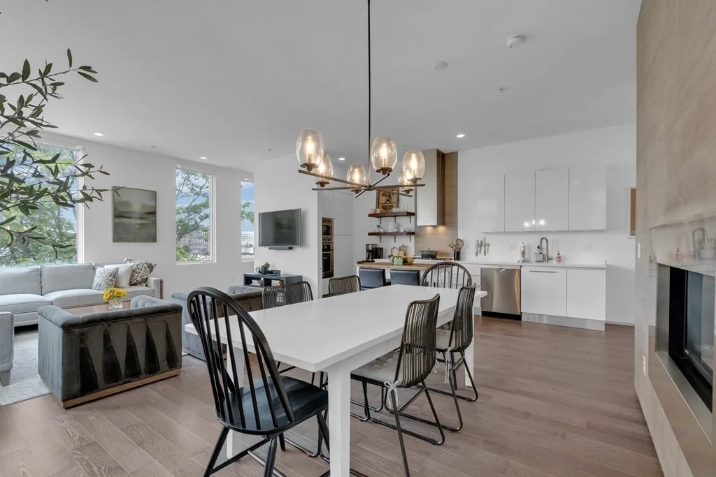2 bed, 2 bath apartment for rent at 537 E 1st St Unit 4, South Boston — photo 8 of 33