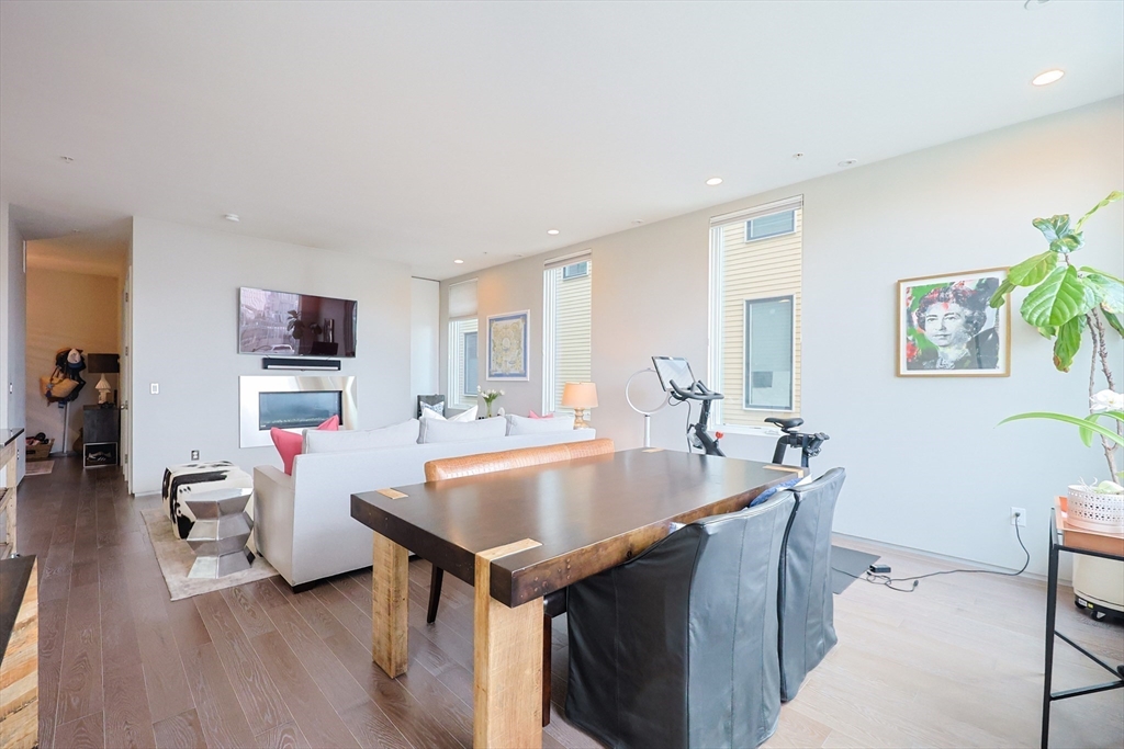 2 bed, 2 bath apartment for rent at 537 E 1st Unit 1, South Boston — photo 9 of 34
