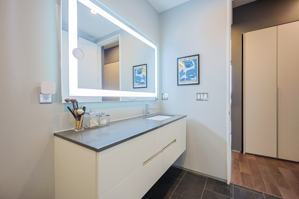 2 bed, 2 bath apartment for rent at 537 E 1st Unit 1, South Boston — photo 15 of 34