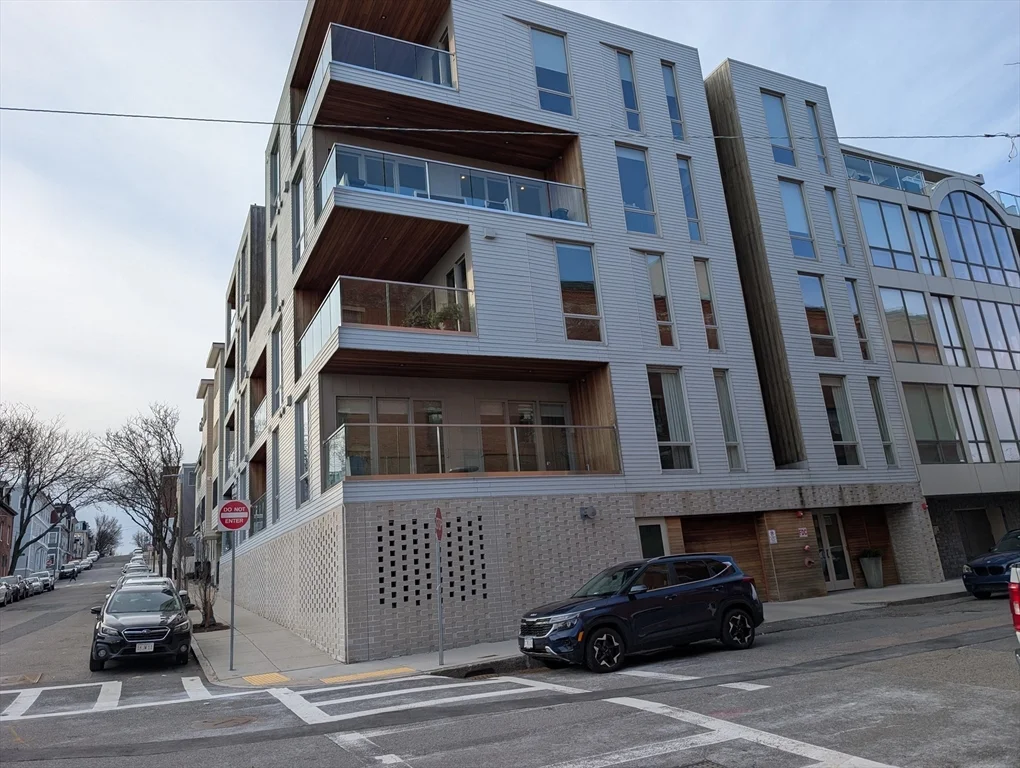 2 bed, 2 bath apartment for rent at 537 East Second St Unit 101, South Boston — photo 1 of 13