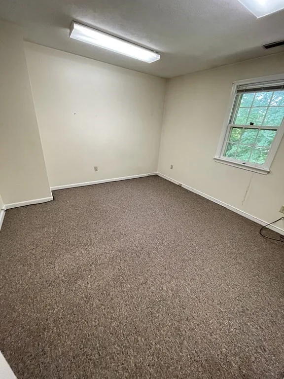 3 bed, 1 bath apartment for rent at 537 King St Unit 3, Littleton — photo 12 of 13