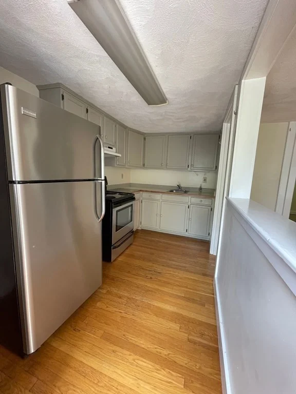 3 bed, 1 bath apartment for rent at 537 King St Unit 3, Littleton — photo 4 of 13
