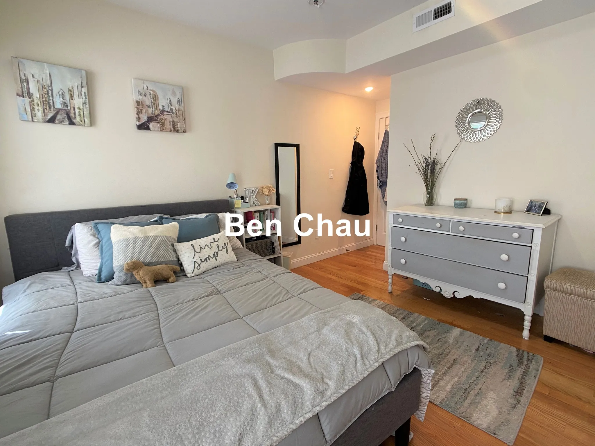 3 bed, 2 bath apartment for rent at 537 Main St Unit 2B, South Medford — photo 5 of 13
