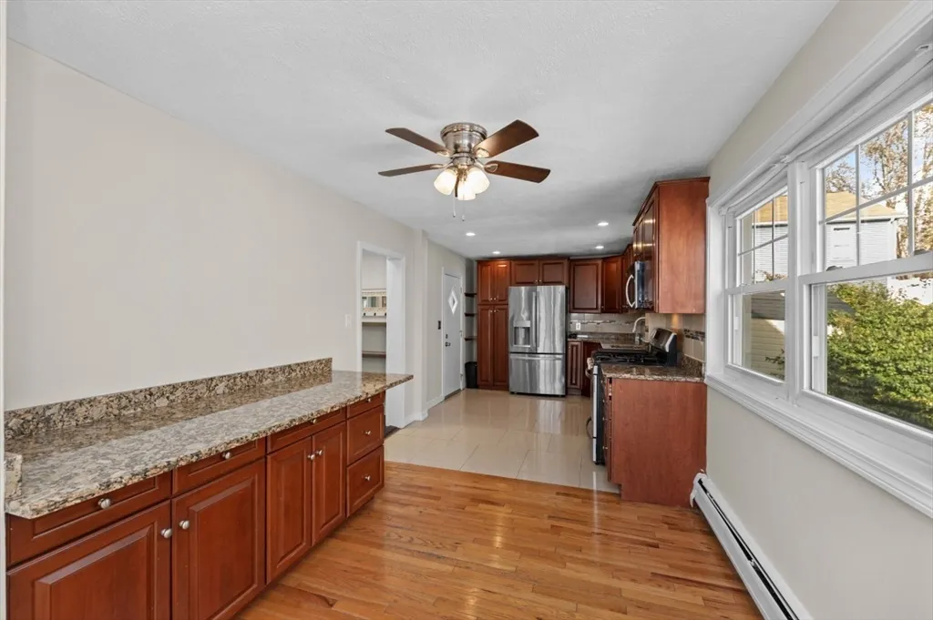 3 bed, 1 bath apartment for rent at 537 Park Ave, Revere — photo 6 of 16