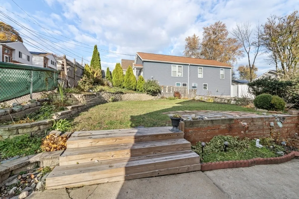 3 bed, 1 bath apartment for rent at 537 Park Ave, Revere — photo 16 of 16
