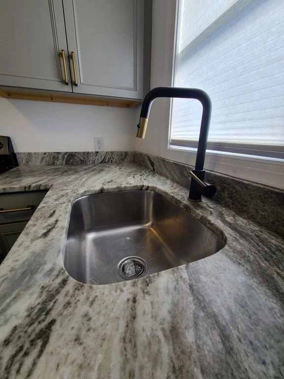 3 bed, 1 bath apartment for rent at 537 S 2nd St, New Bedford — photo 6 of 15