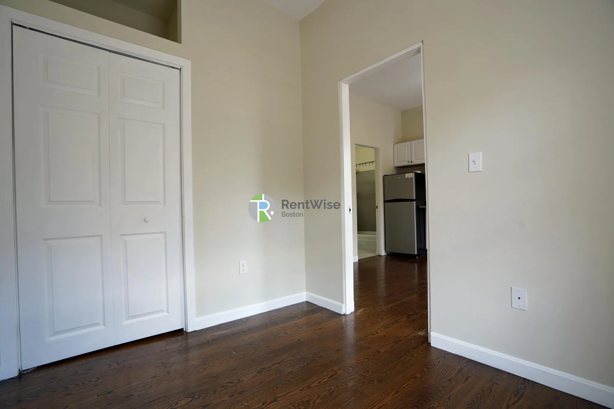 1 bed, 1 bath apartment for rent at 538 East Broadway Unit 5, South Boston — photo 6 of 21