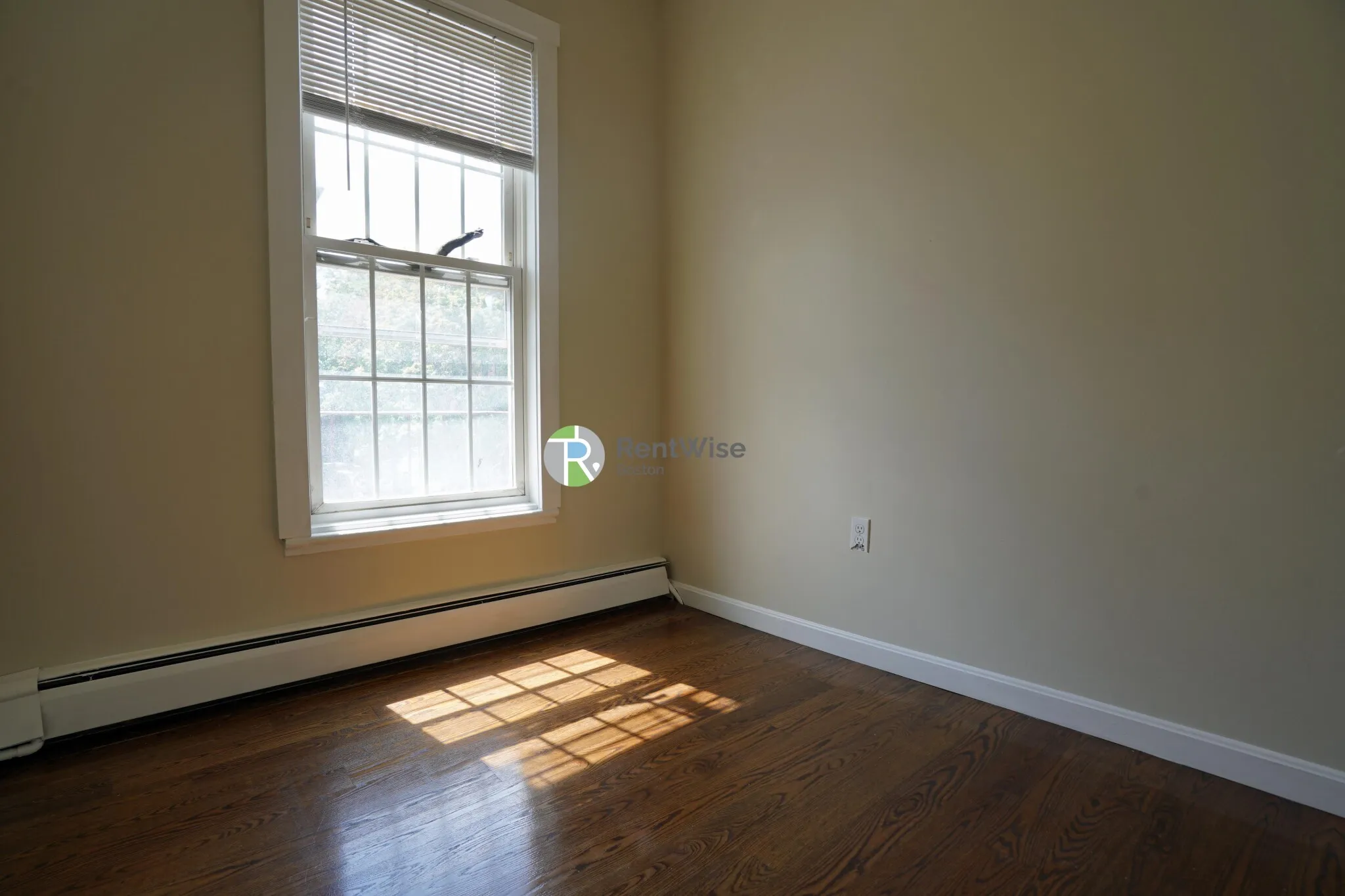 1 bed, 1 bath apartment for rent at 538 East Broadway Unit 5, South Boston — photo 7 of 21
