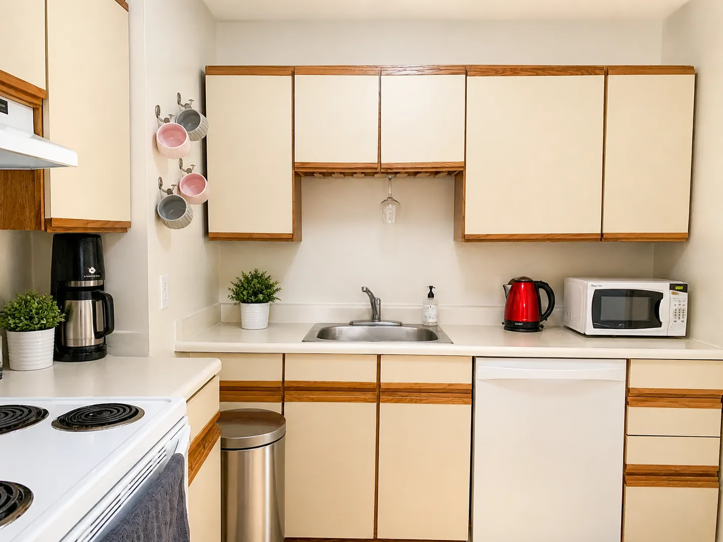 2 bed, 1 bath apartment for rent at 538 Massachusetts Ave Unit 3, South End — photo 7 of 21