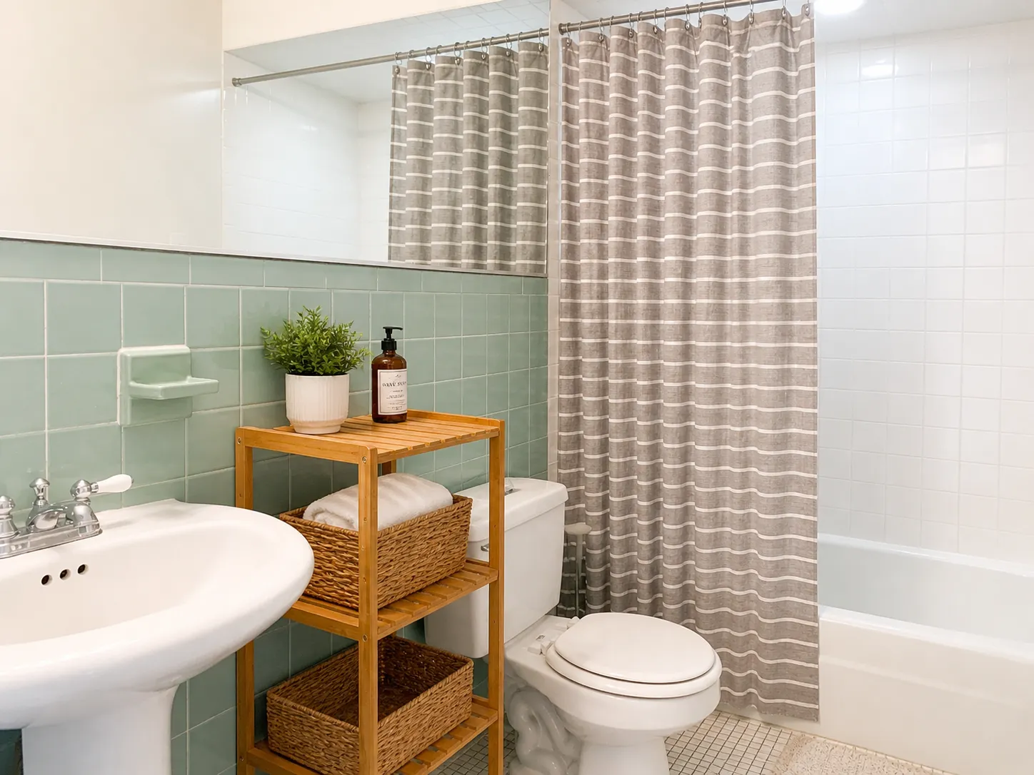 2 bed, 1 bath apartment for rent at 538 Massachusetts Ave Unit 3, South End — photo 3 of 21