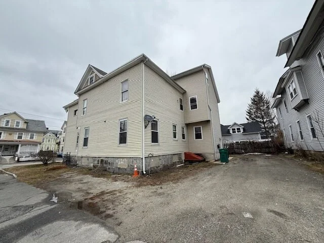 2 bed, 1 bath apartment for rent at 538 Westford St Unit 3, Lowell — photo 17 of 17