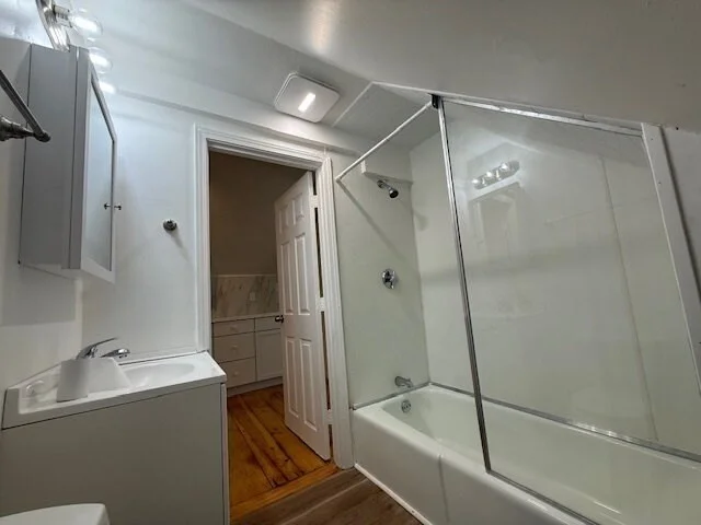 2 bed, 1 bath apartment for rent at 538 Westford St Unit 3, Lowell — photo 8 of 17