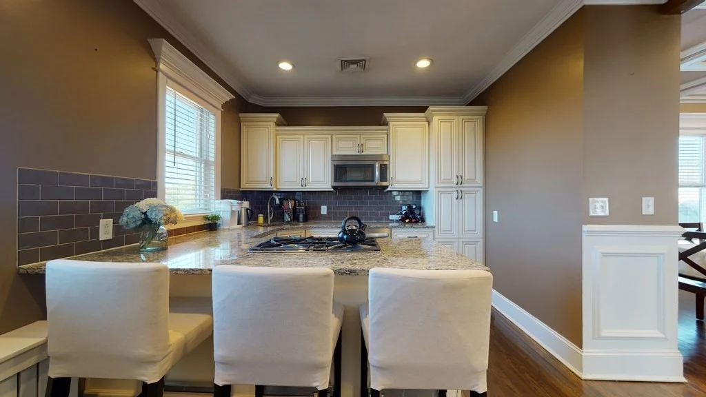 3 bed, 1 bath apartment for rent at 539 E 7th St Unit 3, South Boston — photo 2 of 21