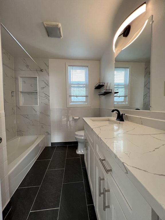 3 bed, 1 bath apartment for rent at 539 Washington St Unit 2, Quincy — photo 6 of 12