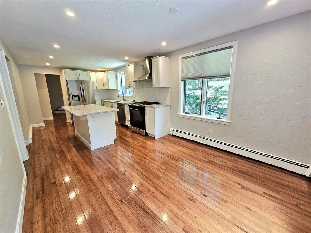 5 bed, 3 bath apartment for rent at 539 Worcester St Unit 539, Wellesley — photo 12 of 42
