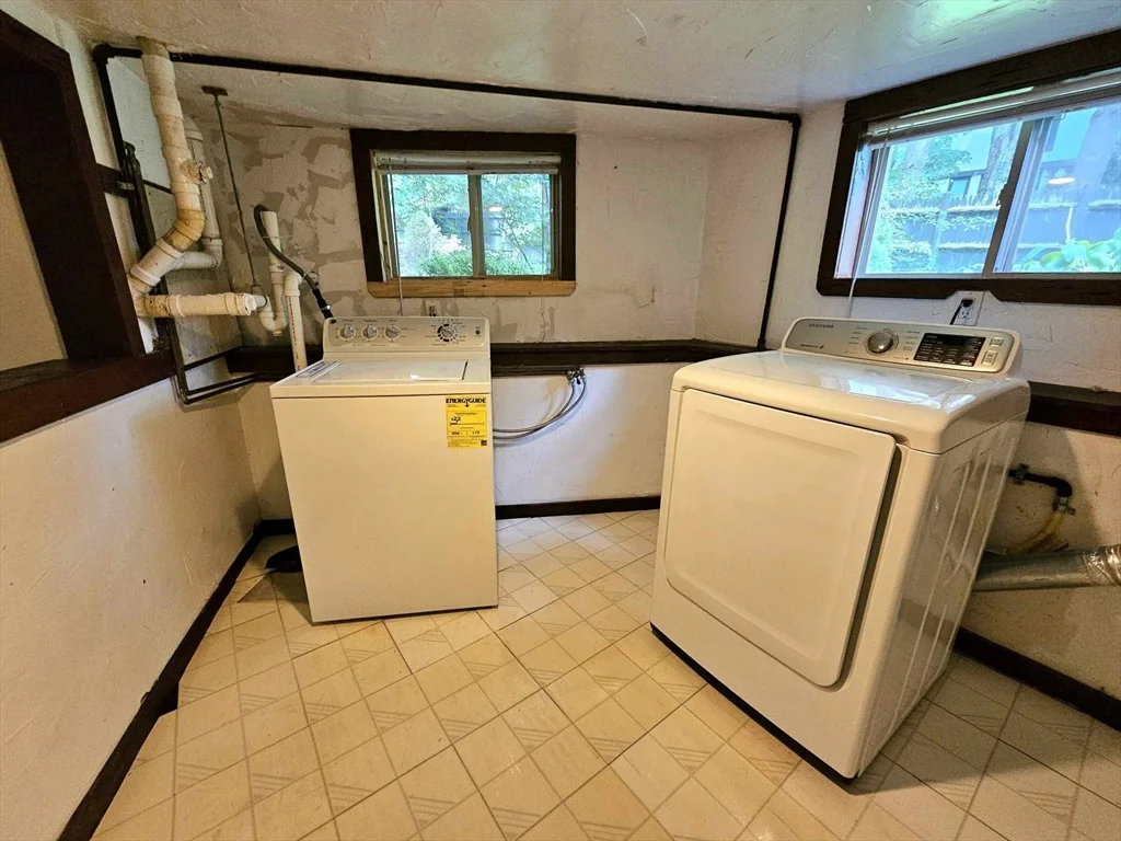 5 bed, 3 bath apartment for rent at 539 Worcester St Unit 539, Wellesley — photo 38 of 42