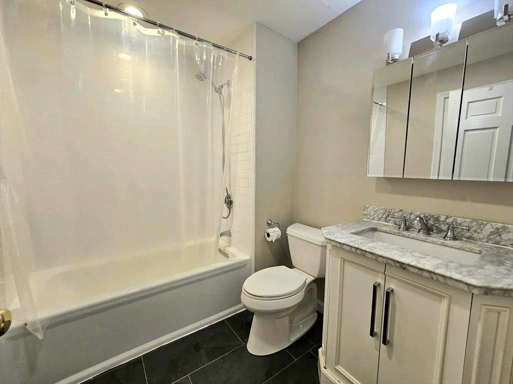5 bed, 3 bath apartment for rent at 539 Worcester St Unit 539, Wellesley — photo 25 of 42
