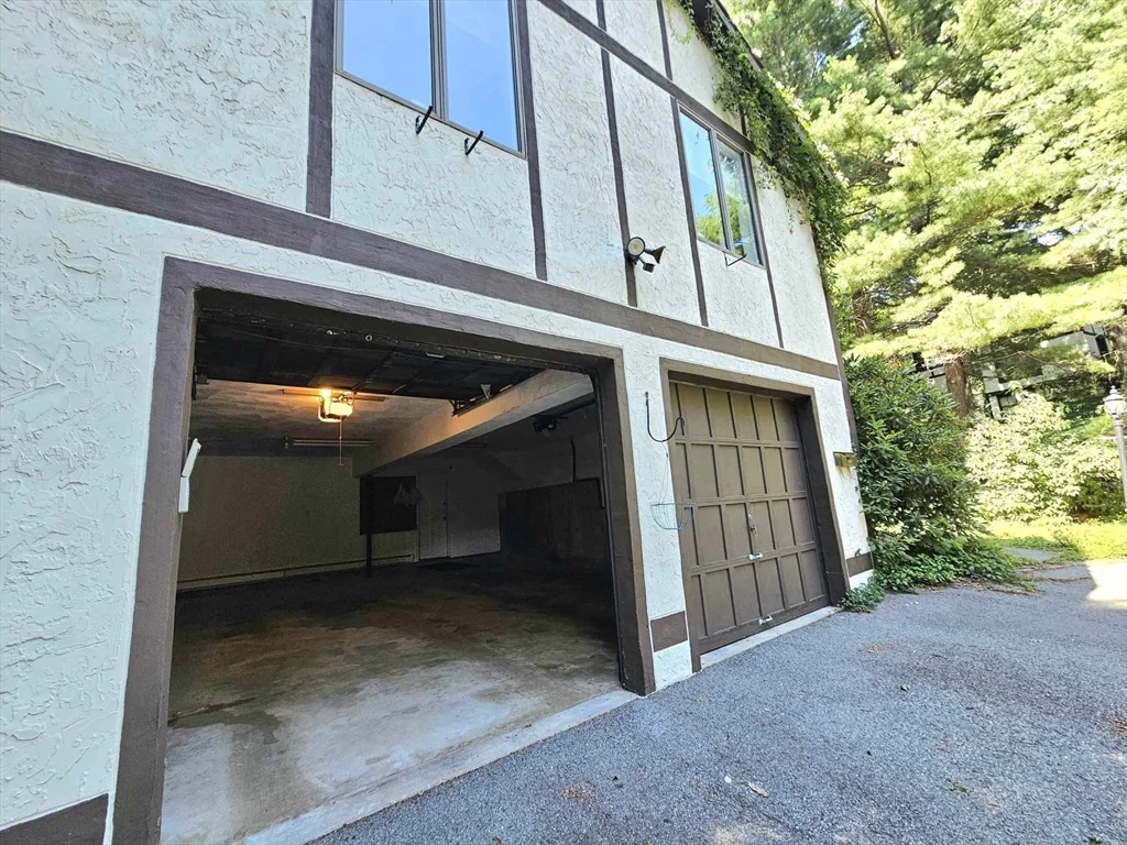 5 bed, 3 bath apartment for rent at 539 Worcester St Unit 539, Wellesley — photo 42 of 42