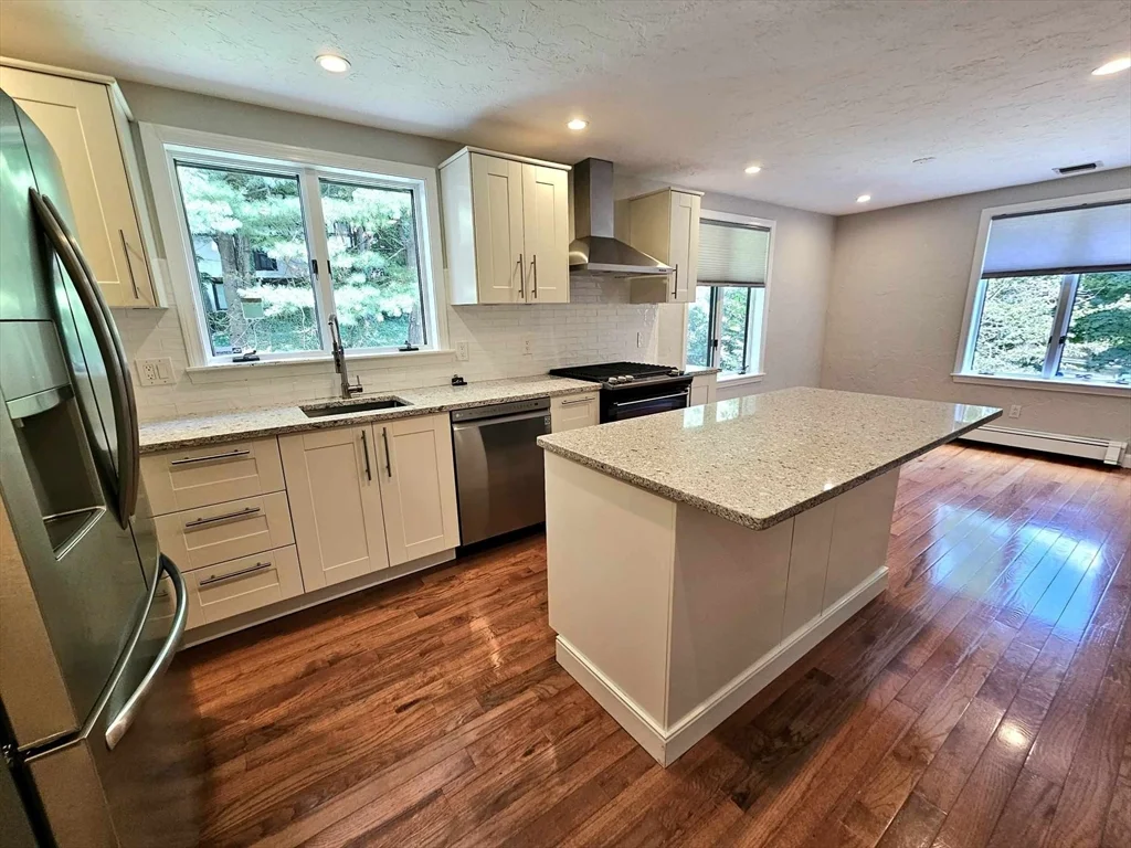 5 bed, 3 bath apartment for rent at 539 Worcester St Unit 539, Wellesley — photo 7 of 42