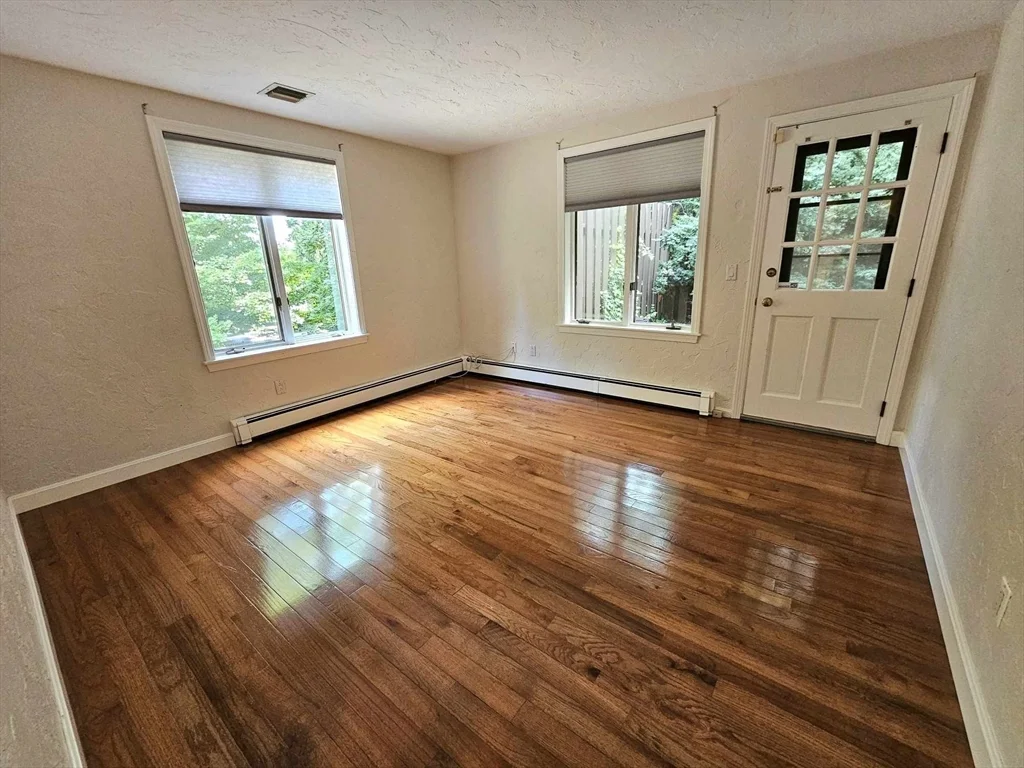 5 bed, 3 bath apartment for rent at 539 Worcester St Unit 539, Wellesley — photo 31 of 42