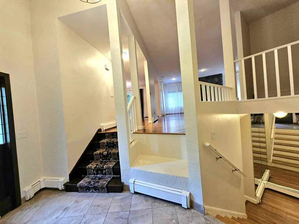 5 bed, 3 bath apartment for rent at 539 Worcester St Unit 539, Wellesley — photo 18 of 42