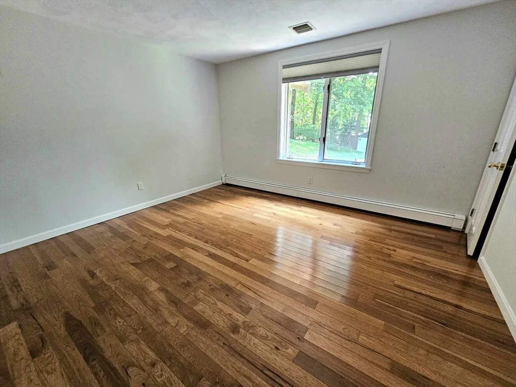 5 bed, 3 bath apartment for rent at 539 Worcester St Unit 539, Wellesley — photo 35 of 42