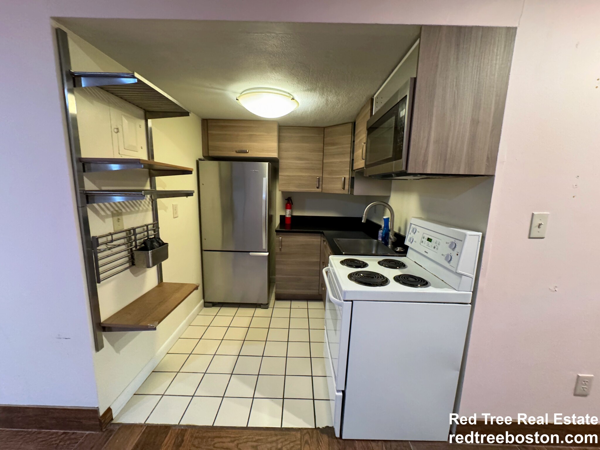 1 bed, 1 bath apartment for rent at 53A Saint Paul St Unit 3, Coolidge Corner — photo 3 of 9