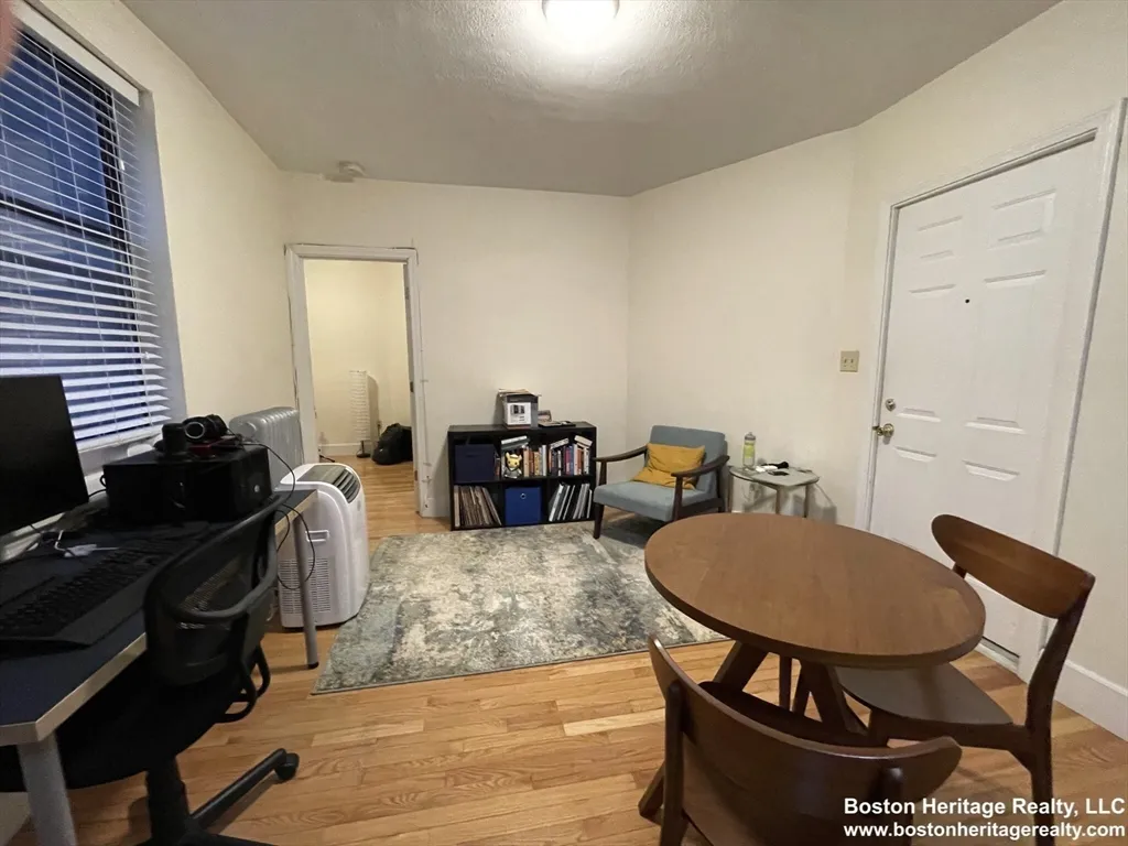 1 bed, 1 bath apartment for rent at 54 Burbank St Unit 15, Fenway — photo 2 of 4